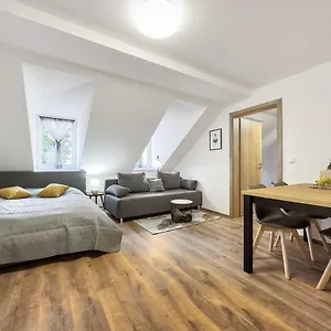 apartment-katrin-2.karlovyvary-hotels.com/